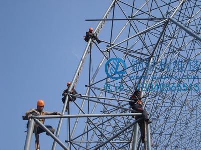 安裝后出現(xiàn)網(wǎng)架高強(qiáng)螺套筒松動的解決方案(圖1) 安裝后出現(xiàn)網(wǎng)架高強(qiáng)螺套筒松動的解決方案(圖1)